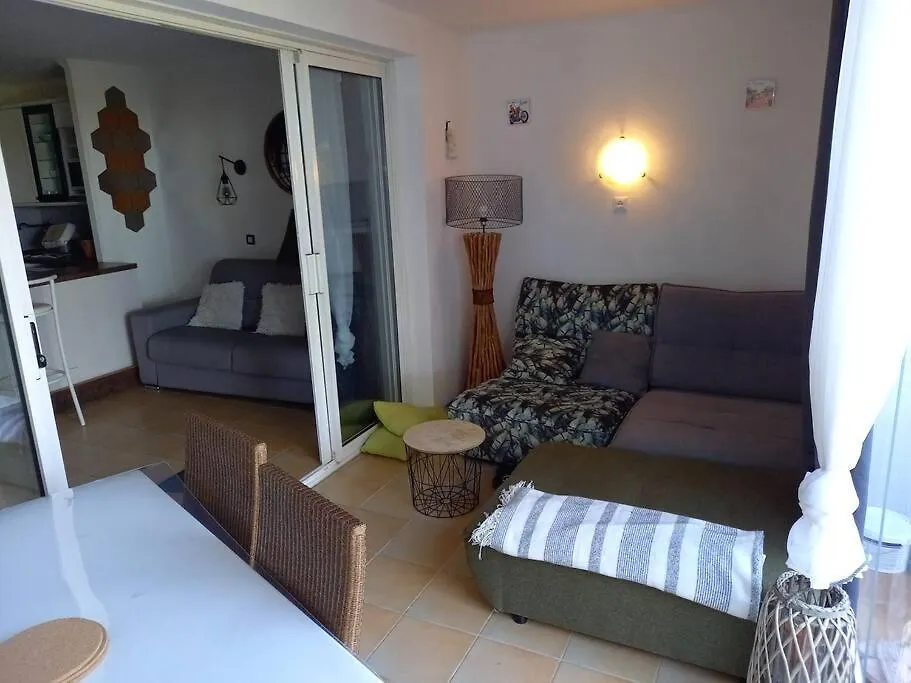 Apartment Charmant Résidence: Tranquil Oasis in Saint-Tropez Gulf Grimaud France