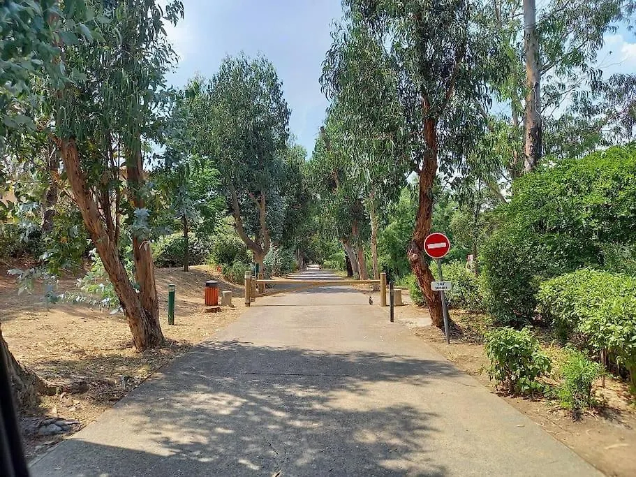 Charmant T2 De 34M2 En Residence De Standing A Grimaud - Piscines - Jardinet - Plein Coeur Du Golfe De St Tropez- Pleine Nature 0*,  Γαλλία