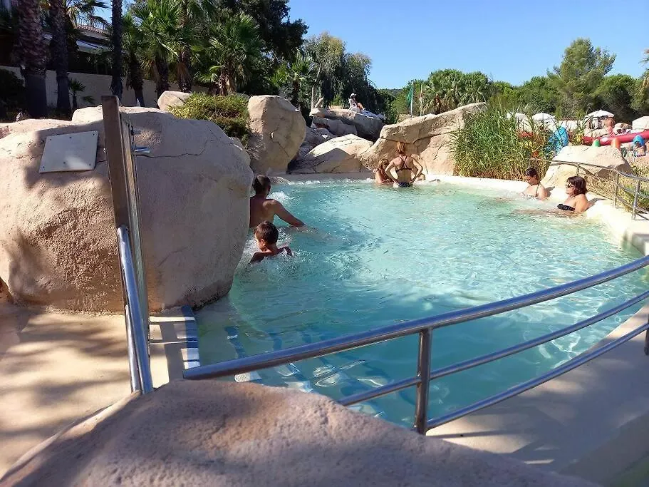 Charmant T2 De 34M2 En Residence De Standing A Grimaud - Piscines - Jardinet - Plein Coeur Du Golfe De St Tropez- Pleine Nature Διαμέρισμα